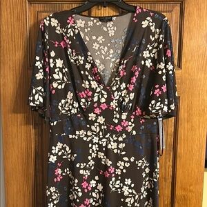 Lane Bryant Midi Floral V-Neck Dress Size 14/16-New with tags